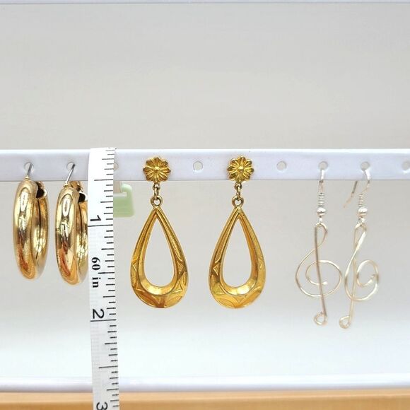 3 pairs of earrings as shown,  pierced - Picture 3 of 7